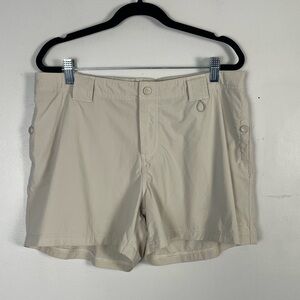 Huk light crème fishing shorts size xl